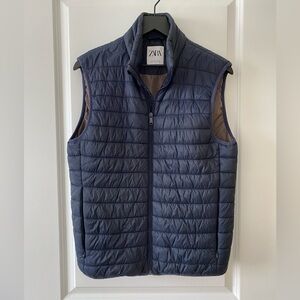ZARA thermal puffer vest sz S men’s full zip, side pockets EUC